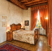tuscan style bedroom via unknown