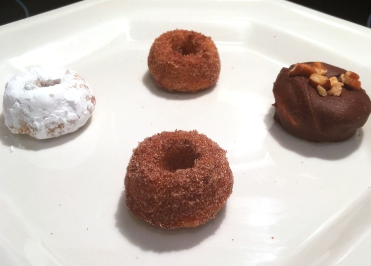 mini-doughnut-flavors-side-view-via-the-sugarapple